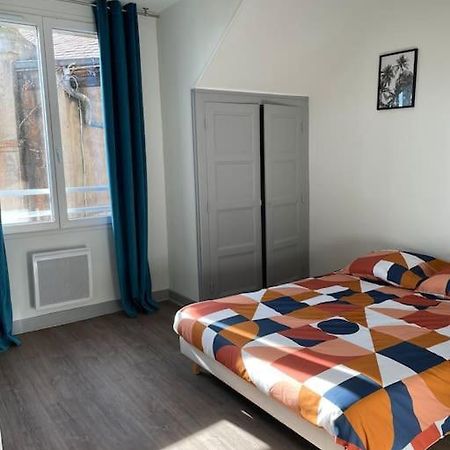 T2 4 Pers Face Gare Sncf Appart Hotel Le Cygne 6 Bourges Ngoại thất bức ảnh